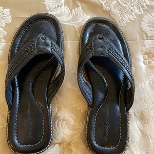 Tommy Bahama leather flip-flops